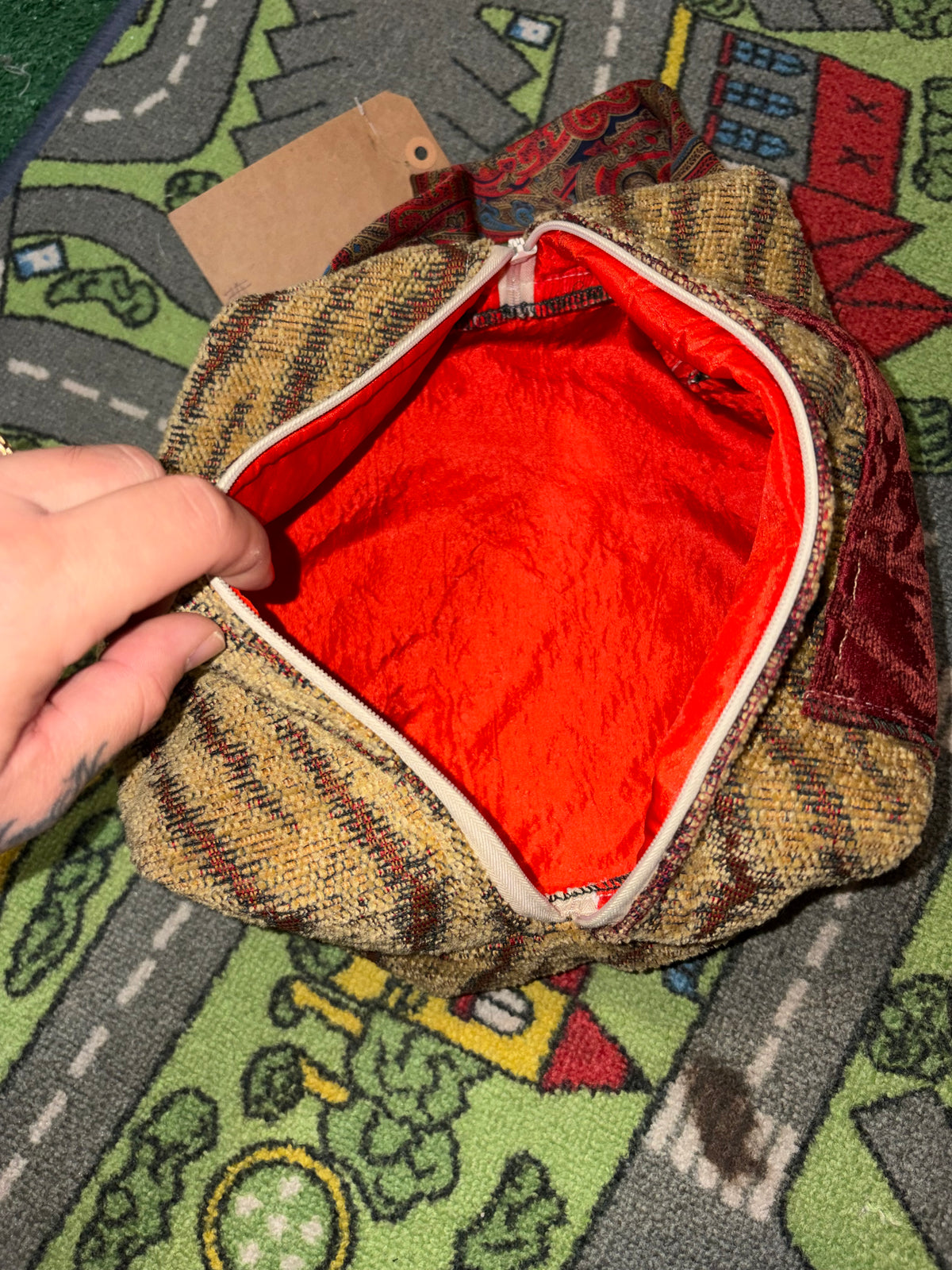 Tiger Carpet DOPP BAG