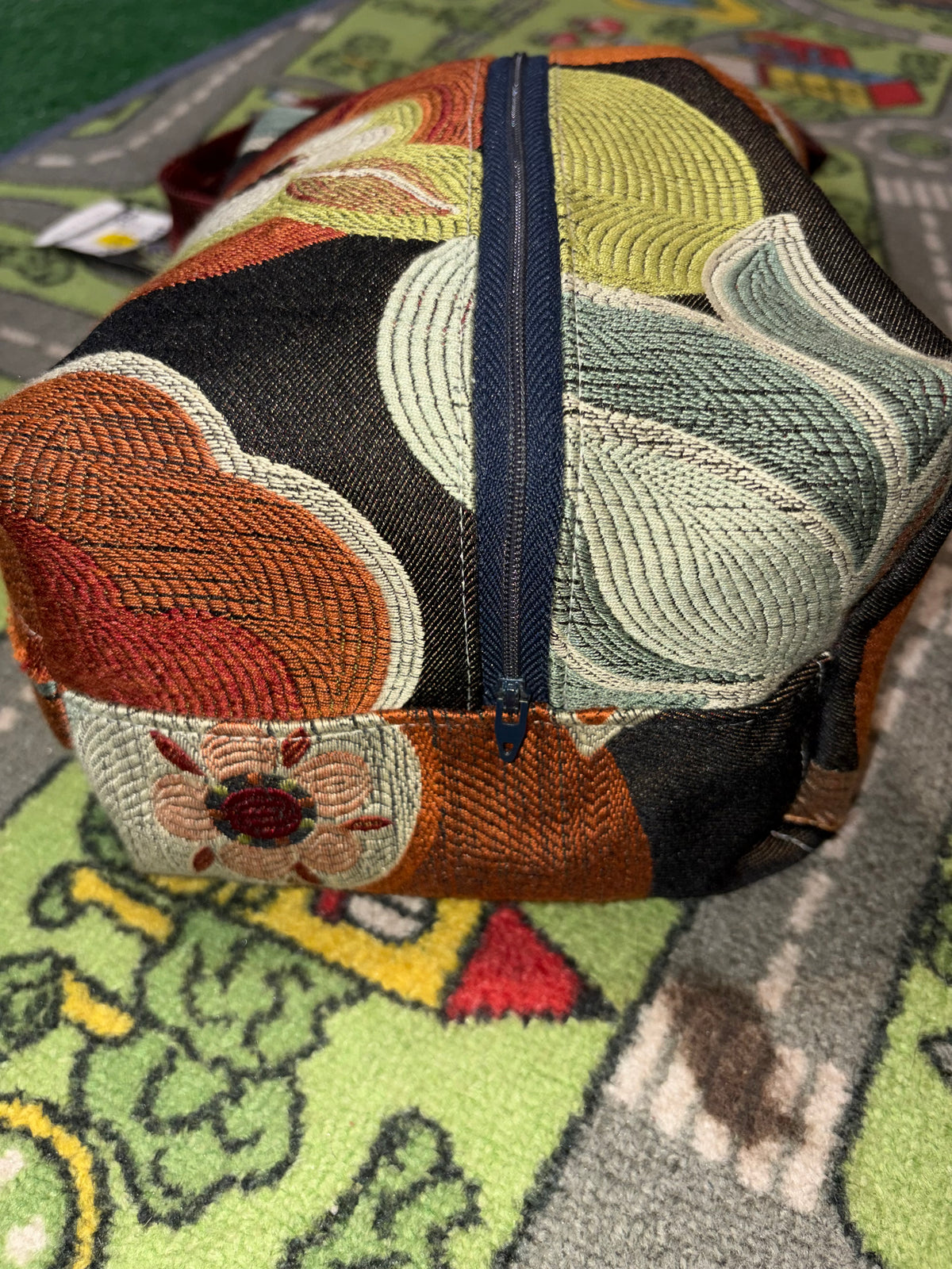 Retro Floral DOPP BAG