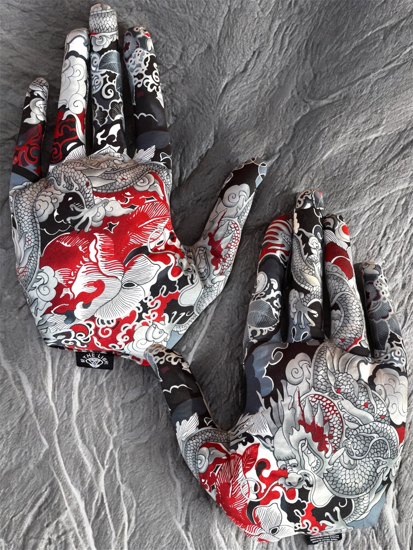 Tatsu 06 Hand Pillow